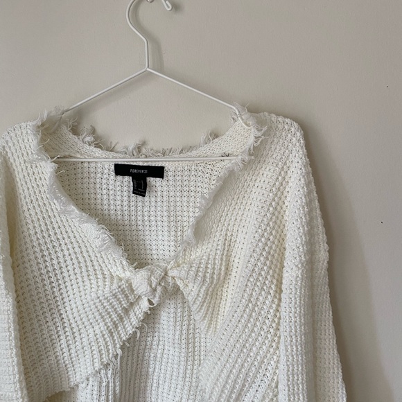 Frayed Crop Sweater - Picture 1 of 6